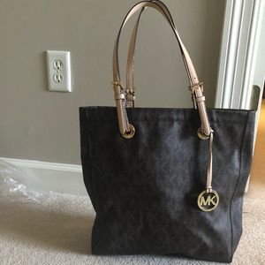 Authentic Michael Kors purse